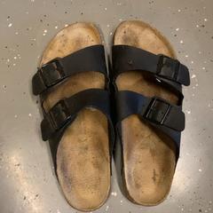 Sandal, as reported by Attractie- & Vakantiepark Slagharen using iLost