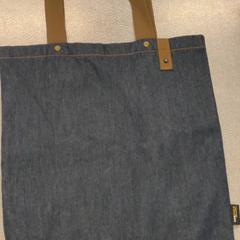 Bolsa, segundo informou IKEA Tokyo-Bay usando iLost