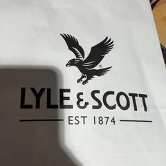 Purchase lyle & scott, zoals gemeld door Designer Outlet Roermond met iLost