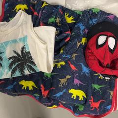 Kids clothes & Kids cap, zoals gemeld door Silver Sands Beach met iLost