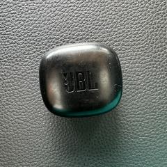 JBL case met oortjes in Purmerend, iLost에 보고됨