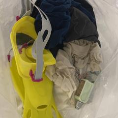 Ruházat, amint azt Silver Sands Beach az iLost segítségével jelentette.