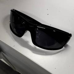 Eguzkitako betaurrekoak, gisa salatu by IKEA Breda iLost erabiliz