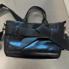 Bag, as reported by IKEA Haarlem using iLost