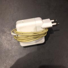 Laptop lader, som rapportert av Universiteit Gent - Faculteitsbibliotheek LW ved bruk av iLost