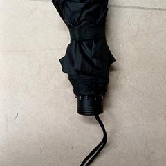 Paraplu Zwart, zoals gemeld door Qbuzz GD Groningen Peizerweg met iLost