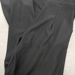 Kleding Broek, zoals gemeld door Centraal magazijn met iLost