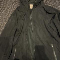 ジャケット がiLostで Van der Valk Hotel Utrecht によって報告されました