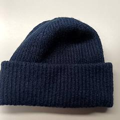 Čepice Donkerblauw, jak nahlášeno Burgers' Zoo pomocí iLost