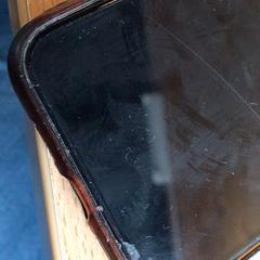Smartphone Bruine hoes, doorzichtig, zoals gemeld door Attractie- & Vakantiepark Slagharen met iLost