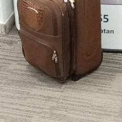 Torba podróżna, zgłoszono przez محطة الرياض (الرياض) przy użyciu iLost