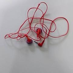 Earphones, as reported by De Vierdaagse using iLost