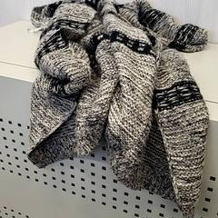 Kamizelka Zwart grijs, zgłoszono przez Transdev Gooi en Vechtstreek przy użyciu iLost