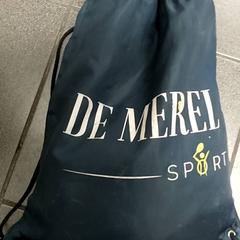 Bolsa de ginástica, como reportado por Centraal magazijn utilizando o iLost