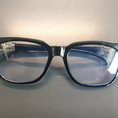 Betaurrekoak - Zwart, gisa salatu by Centraal magazijn iLost erabiliz