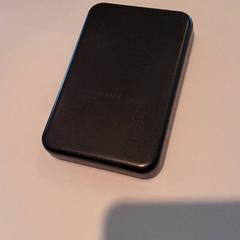 Batterie externe, a été signalé par Van der Valk Hotel Tiel utilisant iLost