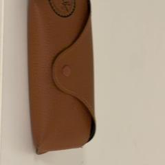 メガネケース etui がiLostで IKEA Mons によって報告されました