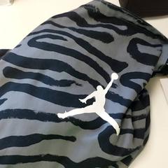 Saco Stoffen zak, como reportado por Centraal magazijn utilizando o iLost