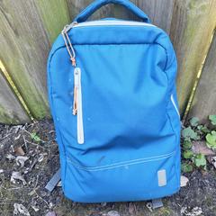 Blauwe rugzak an iLost gemeldet