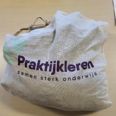 Linnentas Creme met sportspullen, zoals gemeld door Connexxion Zeeland met iLost