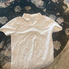 T-shirt, gemeldet von Van der Valk Hotel Amsterdam-Amstel über iLost