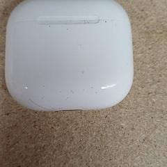 حافظة airpods met hoesje، كما تم الإبلاغ عنه بواسطة Qbuzz GD Groningen Peizerweg عبر iLost