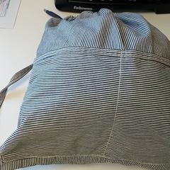 Mochila Turnkledij, segundo informou Centraal magazijn usando iLost