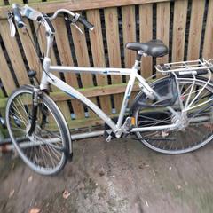 Bicikli Batavus Blauw, Grijs, amint azt Fietsdepot Meierijstad az iLost segítségével jelentette.