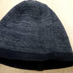 Kleding - Muts zwart/grijs, jak nahlášeno Centraal magazijn pomocí iLost