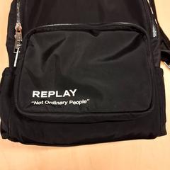 Mochila, segundo informou RET usando iLost