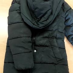 Ruházat - jas, amint azt Regio Antwerpen - Brussel az iLost segítségével jelentette.