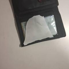 Portefeuille portom, a été signalé par Pouw Vervoer utilisant iLost