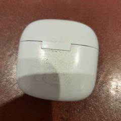 Puzdro na airpods bleu, ako bolo nahlásené TCL pomocou iLost