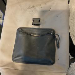 Rugtas がiLostで Gemeente Amsterdam によって報告されました