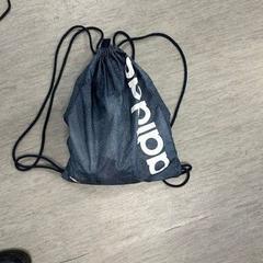 İLost kullanarak Regio Oost-Vlaanderen tarafından bildirildiği gibi Spor çantası