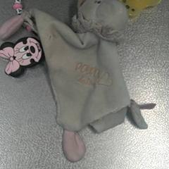 Manteta Eva, segons ha informat IKEA Arlon mitjançant iLost