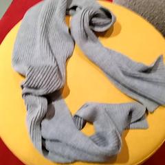 Scarf Gray, Wool, rapporterat av Pathé Nijmegen med iLost