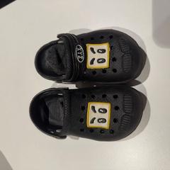 Crocs, ha sido reportado por Amsterdam ID Aparthotel con iLost