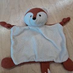 Doudou renard, como reportado por IKEA Lyon Grand Parilly utilizando o iLost
