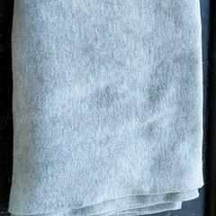 Kleding - sjaal, a été signalé par Centraal magazijn utilisant iLost