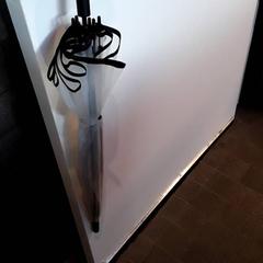 Paraigües Doorschijnend, segons ha informat EBS Tramplein mitjançant iLost