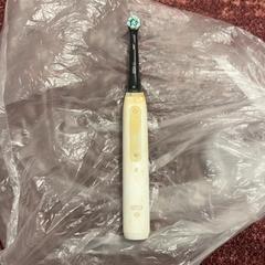 Escova de dentes elétrica Oral B Io, como reportado por ibis Styles Rotterdam Ahoy utilizando o iLost