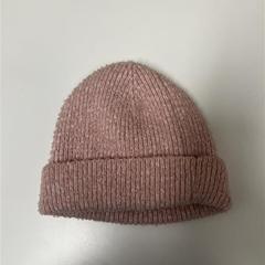 Kapelu, gisa salatu by IKEA Praha – Černý Most iLost erabiliz