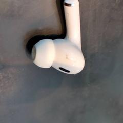 Oortje - Apple airpod, zoals gemeld door Universiteit Gent - Faculteitsbibliotheek LW met iLost