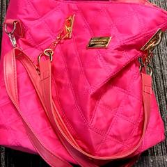 Tas Rose, zoals gemeld door Arriva Vechtdallijnen met iLost