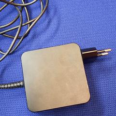Oplader laptop, zoals gemeld door UvA REC met iLost