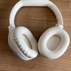 Kopfhörer Wit, gemeldet von Connexxion Amstelland-Meerlanden Schiphol Noord über iLost