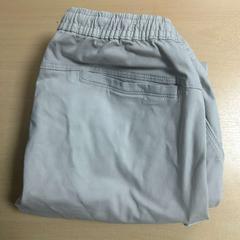 ズボン がiLostで DoubleTree by Hilton Rotterdam Centre によって報告されました