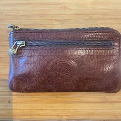 Key wallet Brown leather, zgłoszono przez Amsterdam ID Aparthotel przy użyciu iLost