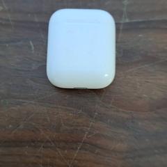 Pouzdro na airpods, jak nahlášeno Connexxion Haarlem IJmond pomocí iLost